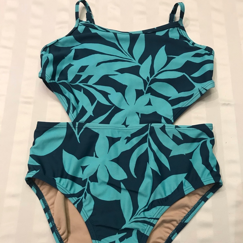 One piece bathing suit